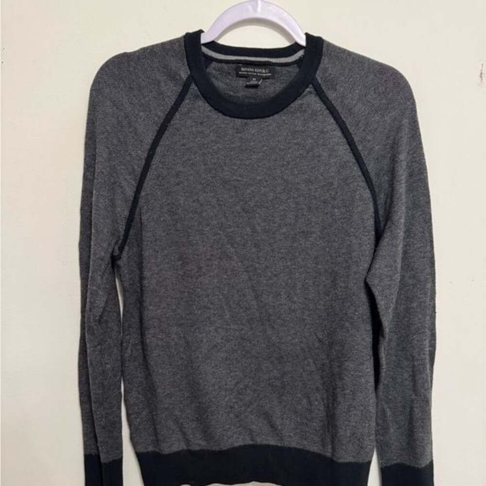 Banana Republic Dark Gray Crewneck Sweater